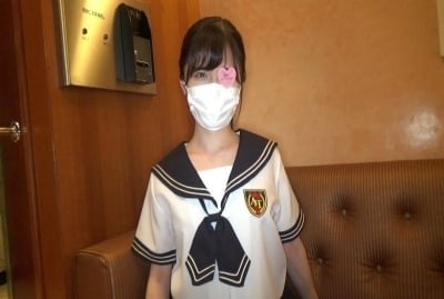 #10 某打手槍專門店排名前茅偶像級清純美少女大學生初性愛自拍！ FC2-PPV-1559602